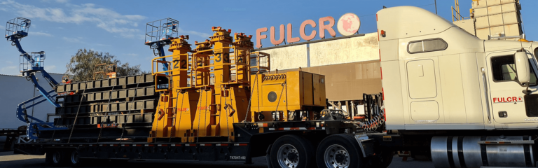 Fulcro, con más de 25 años de experiencia en el sector industrial, comprende la criticidad de los proyectos de reubicación y montaje de maquinaria especializada.