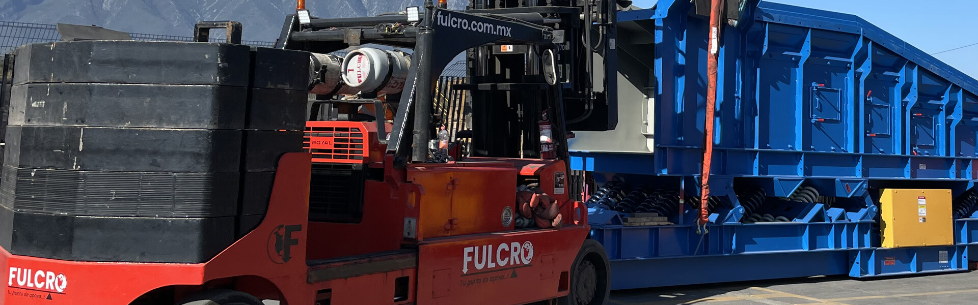 Instalación y Reubicación de Maquinaria: Movimientos Precisos para la Continuidad de tu Producción